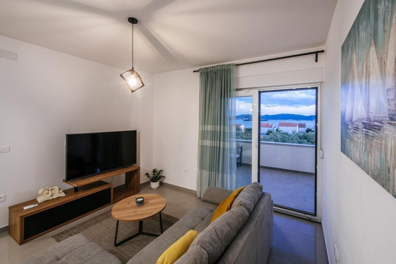 Crowonder Sun Dance Apartments With Heated Swimming Pool Seaview And Garden Sveti Filip i Jakov Zewnętrze zdjęcie