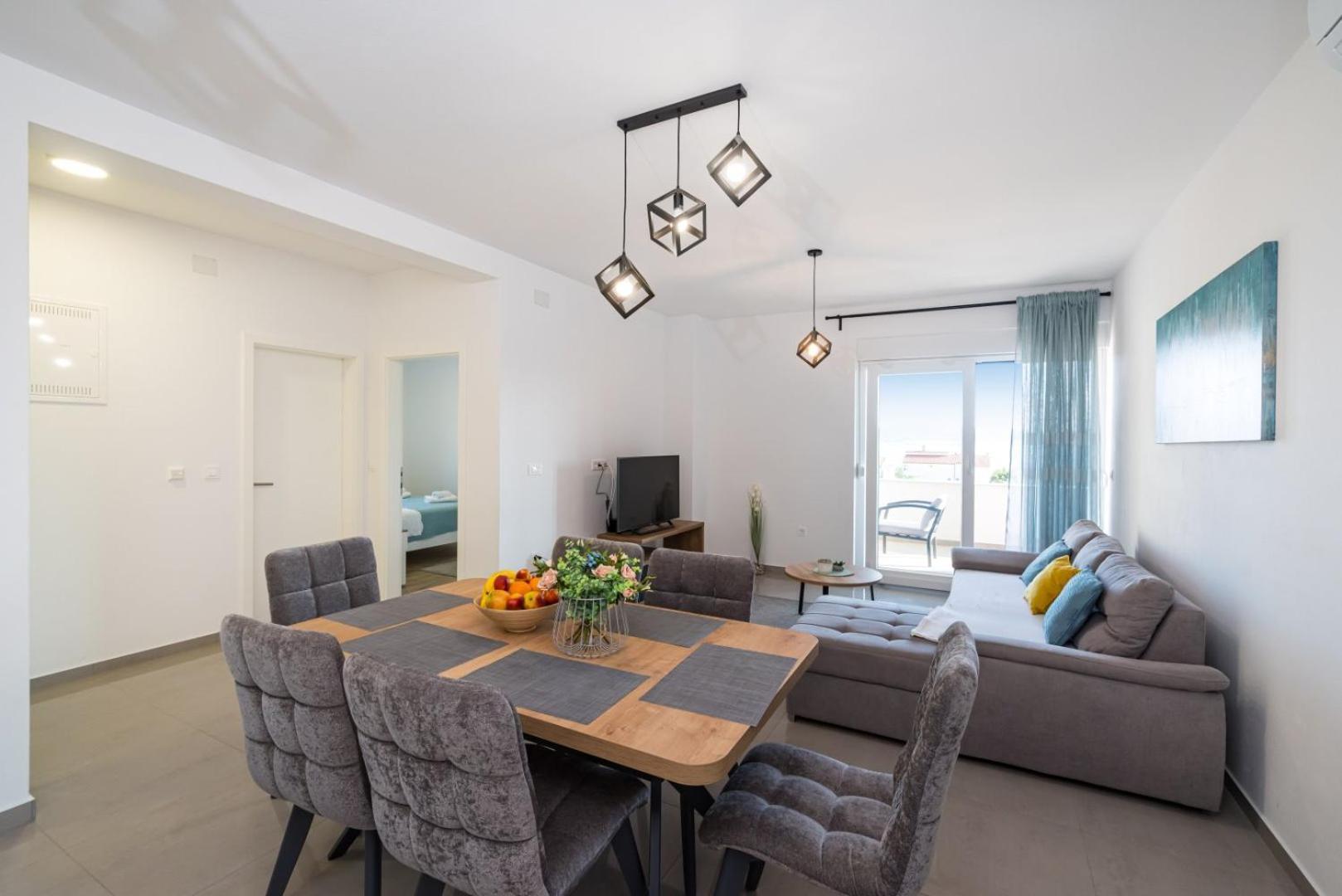 Crowonder Sun Dance Apartments With Heated Swimming Pool Seaview And Garden Sveti Filip i Jakov Zewnętrze zdjęcie
