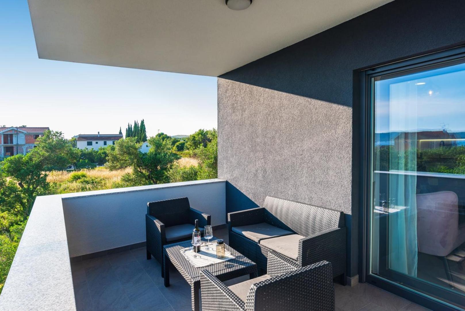 Crowonder Sun Dance Apartments With Heated Swimming Pool Seaview And Garden Sveti Filip i Jakov Zewnętrze zdjęcie