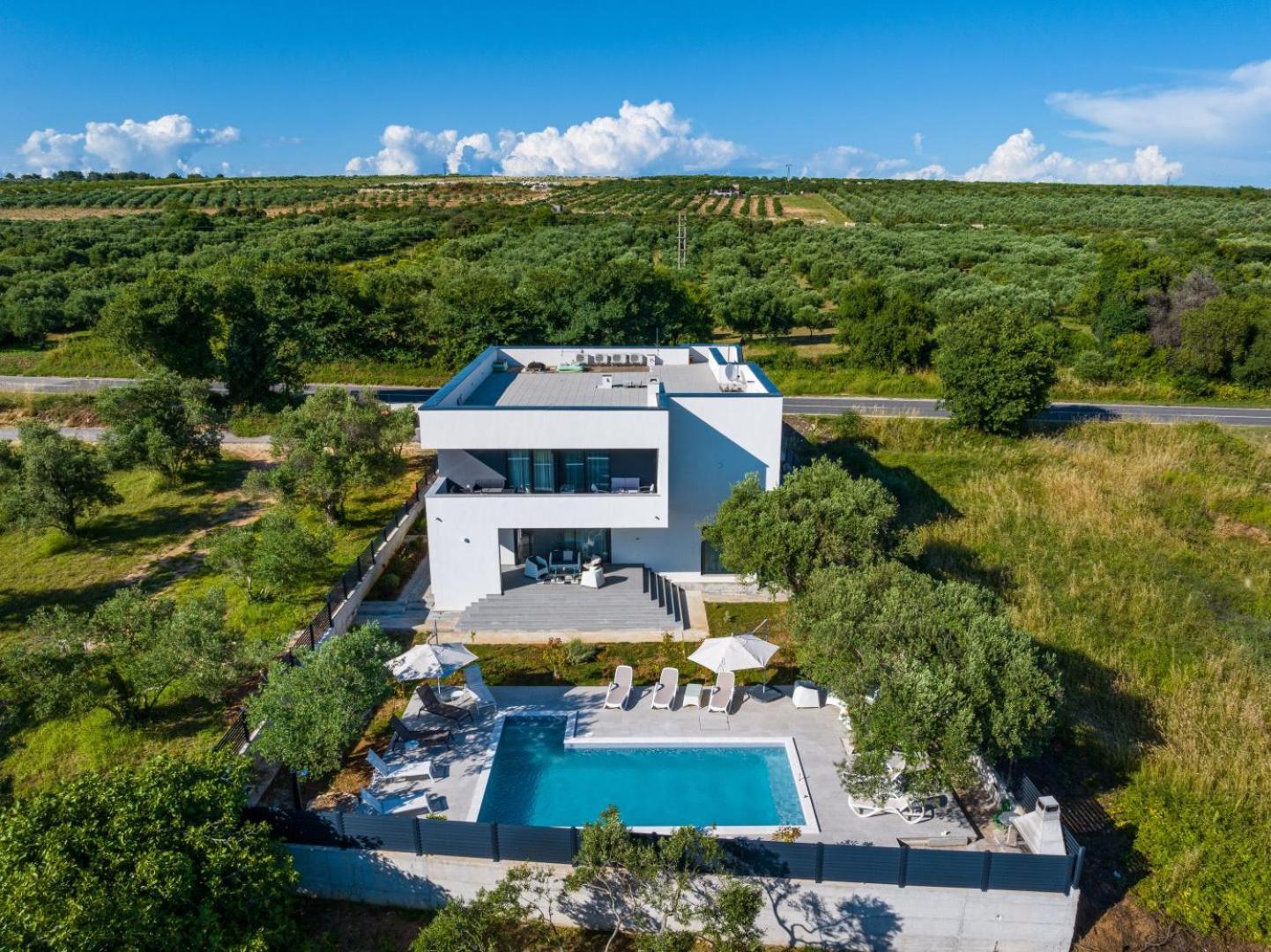 Crowonder Sun Dance Apartments With Heated Swimming Pool Seaview And Garden Sveti Filip i Jakov Zewnętrze zdjęcie